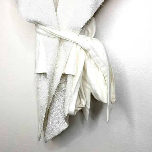 Sachin + Babi Medium Silk Blend Sequin Embellished Sleeveless Blouse Tie Front - Picture 9 of 12